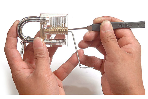 指纹锁安装-使用指纹锁的好处